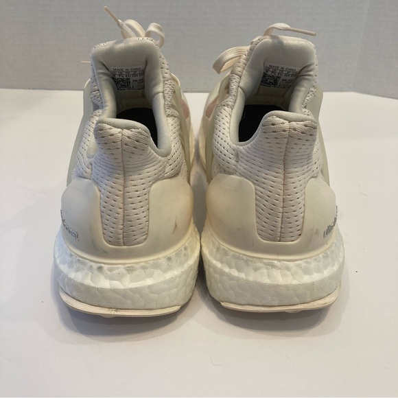 Adidas Ultraboost 5.0 DNA Chalk White Womens Size 9 - Picture 4 of 6
